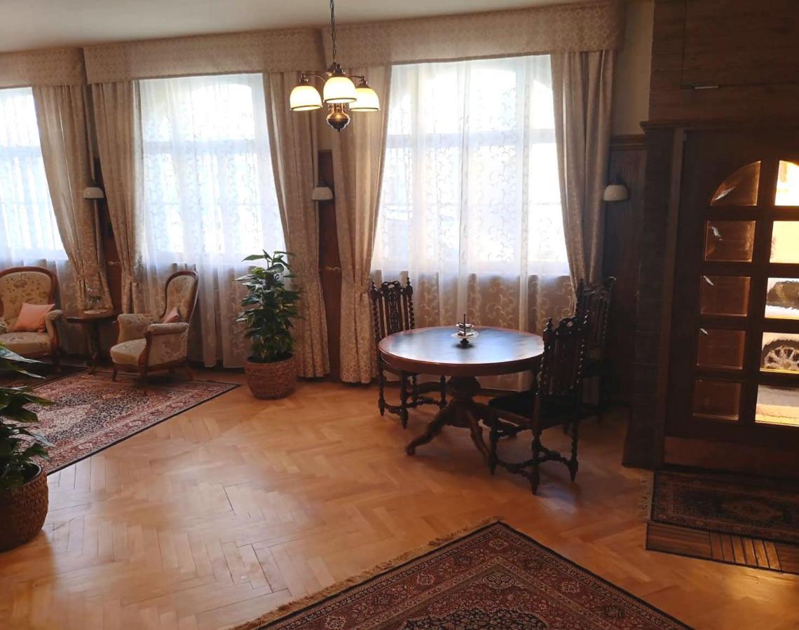 Hotel Adler Sankt Georgen im Schwarzwald Esterno foto