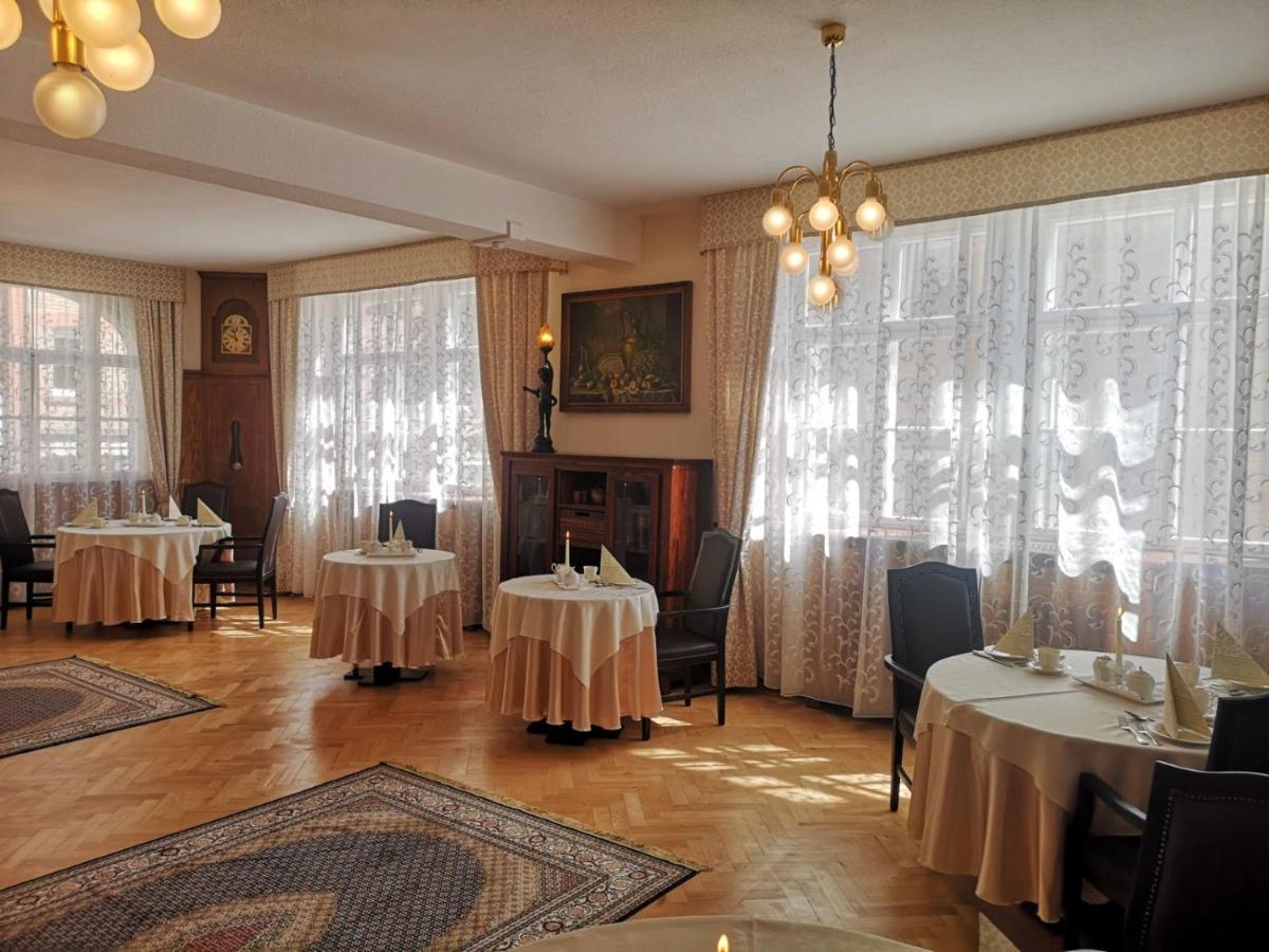 Hotel Adler Sankt Georgen im Schwarzwald Esterno foto